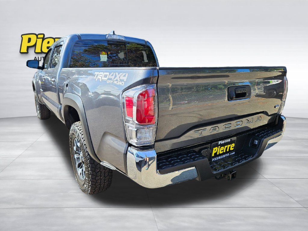 Used 2022 Toyota Tacoma TRD Off-Road AWD/4WD image 3