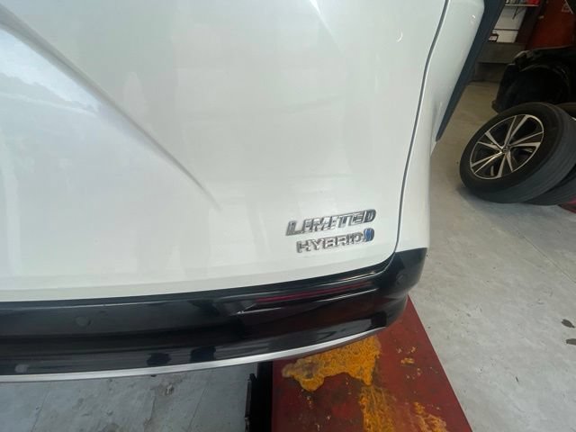 Used 2021 Toyota Sienna Limited FWD image 12