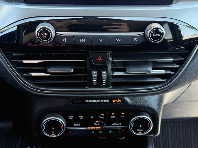 Certified 2024 Ford Escape Active AWD/4WD image 12