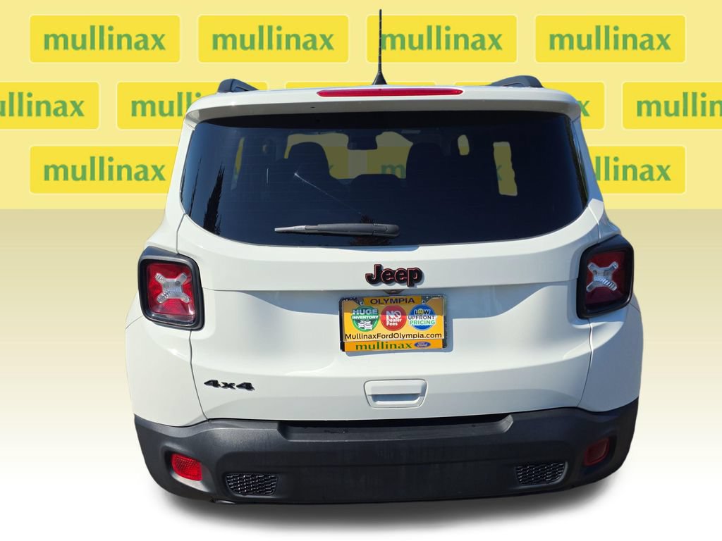 Used 2020 Jeep Renegade Latitude AWD/4WD image 5