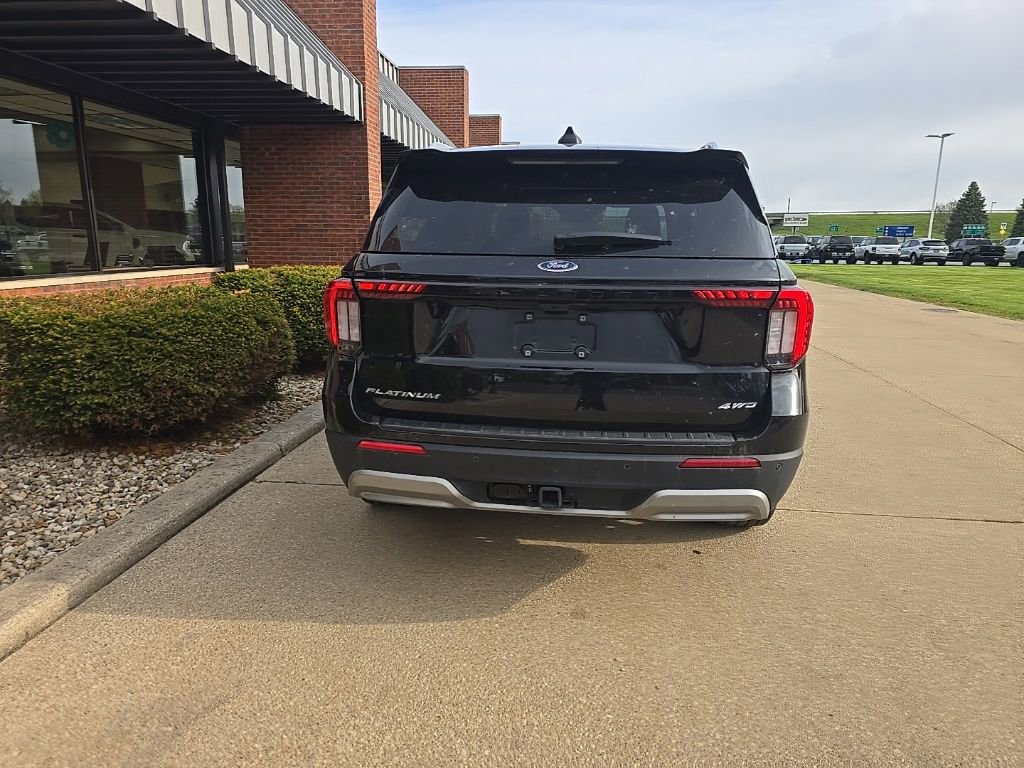 Certified 2025 Ford Explorer Platinum w/ LUX Leather Package AWD/4WD image 6