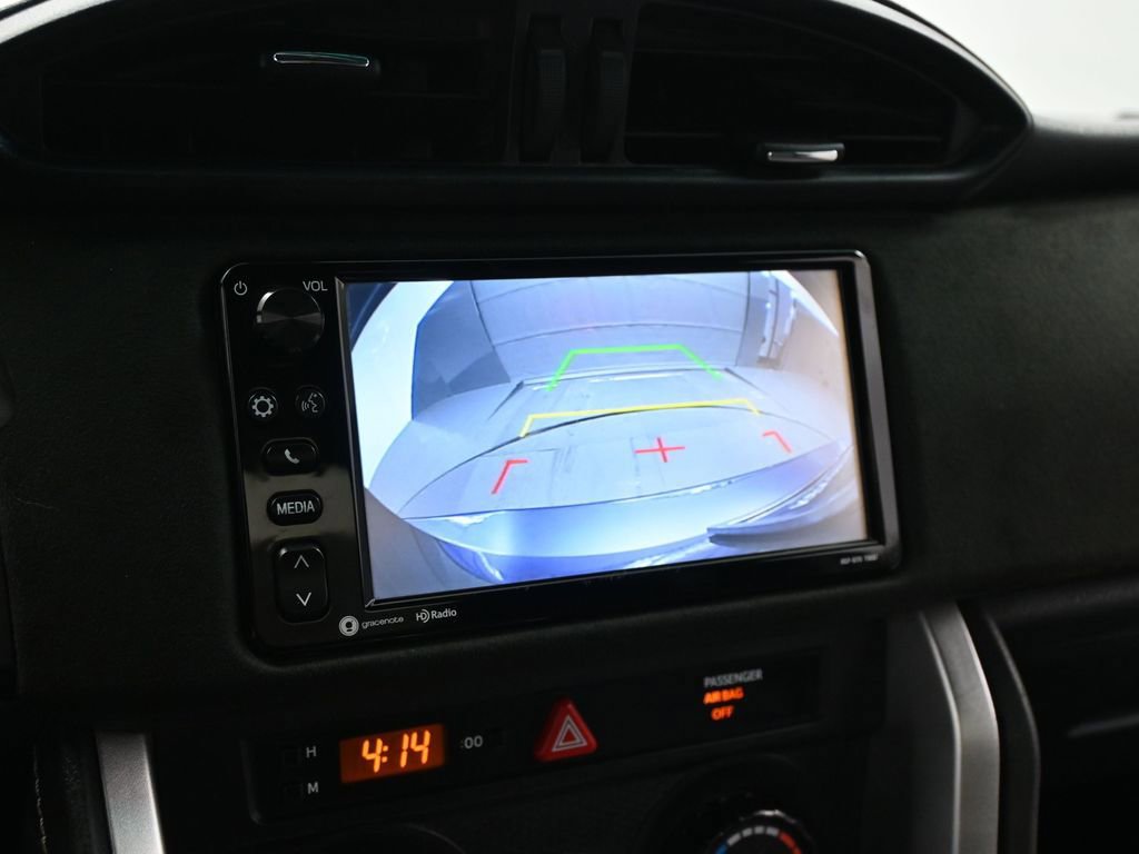 Used 2017 Toyota 86 image 13