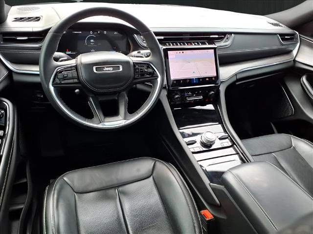 Used 2023 Jeep Grand Cherokee Overland image 14