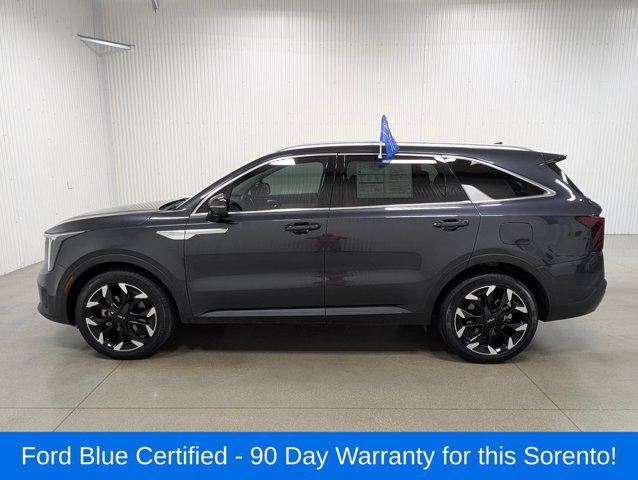Used 2025 Kia Sorento EX FWD image 1