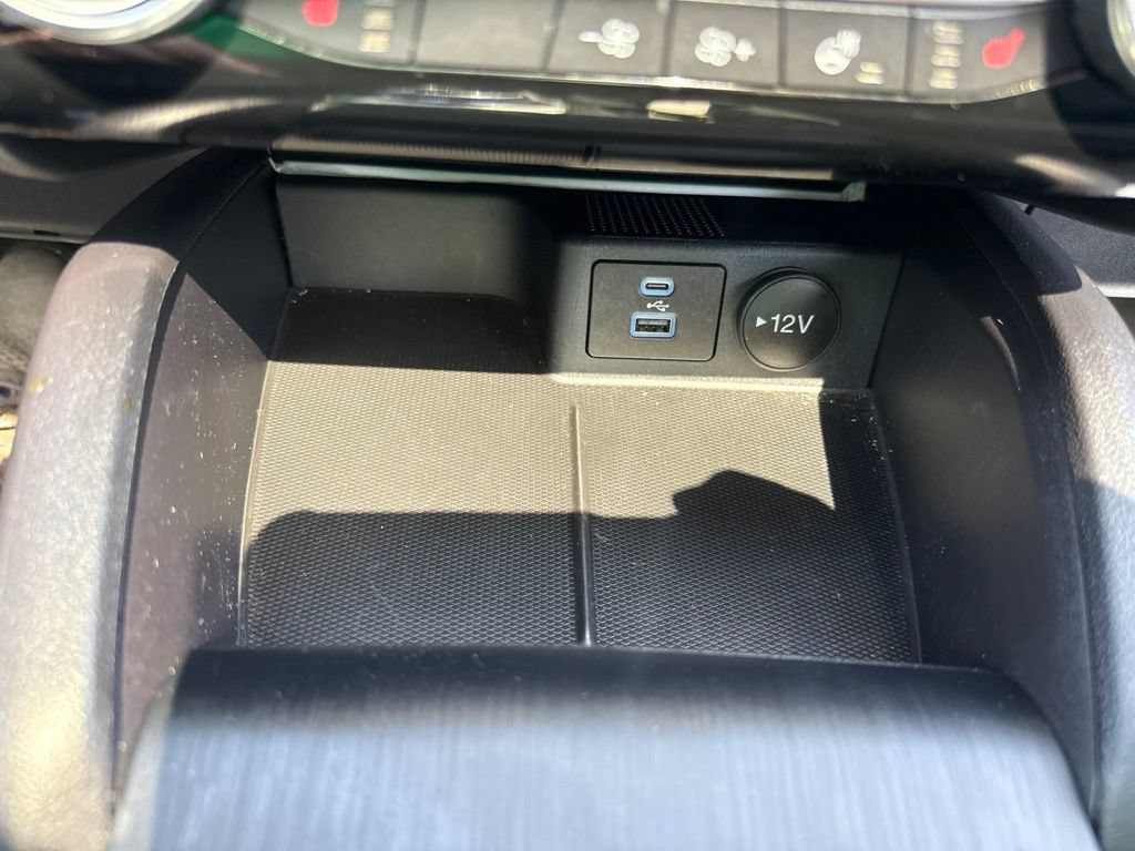 Certified 2022 Ford Escape SEL w/ SEL Stealth AWD Package image 28