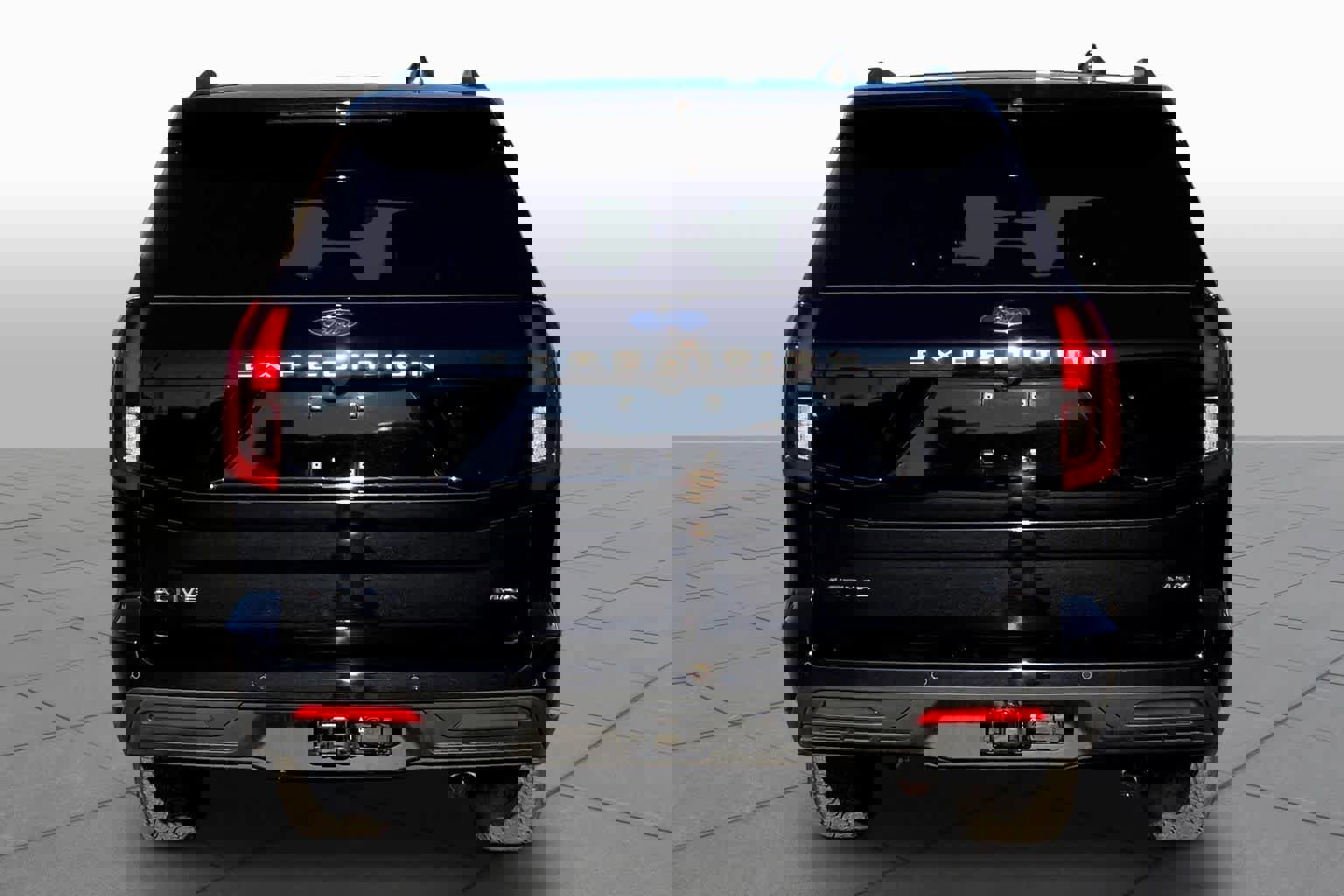 Certified 2025 Ford Expedition Max Active AWD/4WD image 3