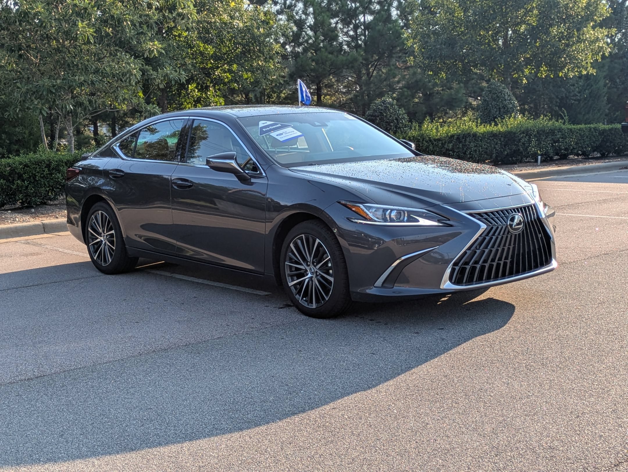 Used 2025 Lexus ES 300h w/ Premium Package