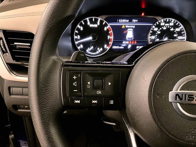 Used 2021 Nissan Rogue SV AWD/4WD image 17