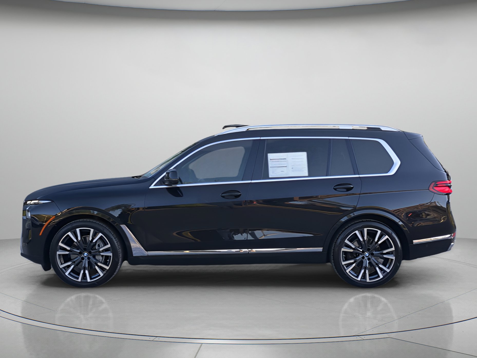 Used 2025 BMW X7 xDrive40i w/ Premium Package AWD/4WD image 43