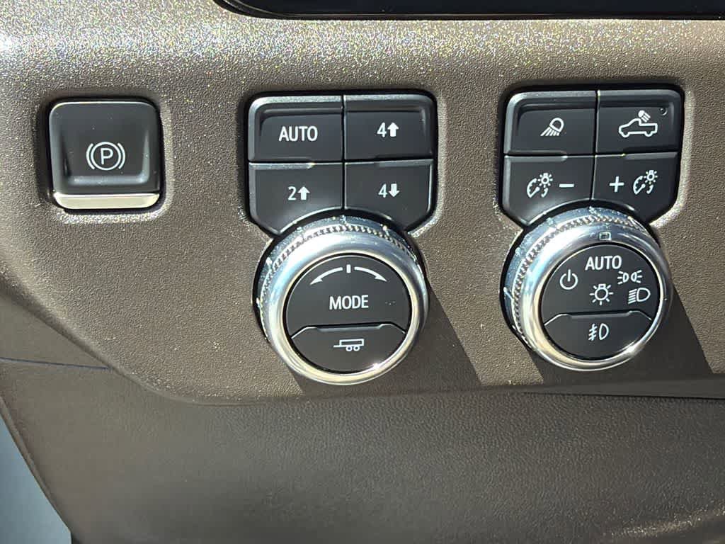 Used 2023 GMC Sierra 1500 SLT w/ SLT Premium Package AWD/4WD image 30