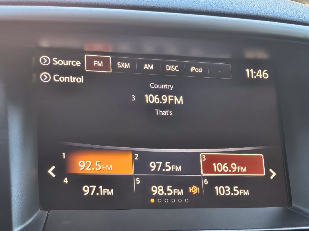 Used 2019 Nissan Pathfinder SL w/ Rock Creek Edition FWD image 9