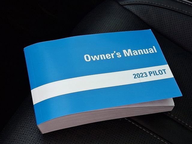 Used 2023 Honda Pilot Elite image 32