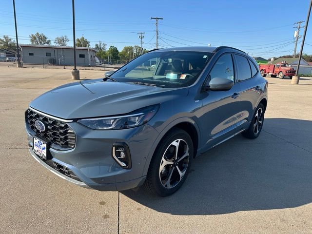 Certified 2023 Ford Escape ST-Line Elite w/ Premium Technology Package AWD/4WD image 10