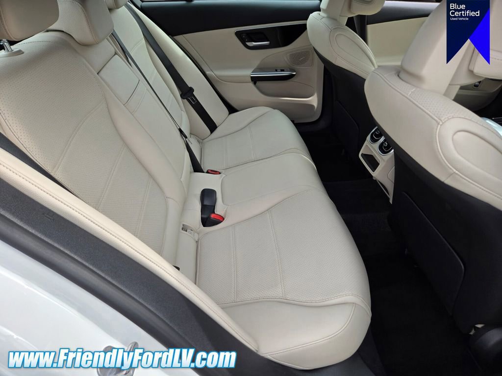 Used 2024 Mercedes-Benz C 300 4MATIC Sedan image 14