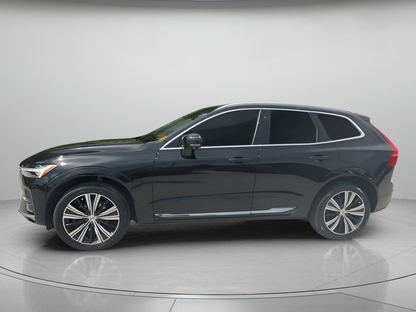Used 2022 Volvo XC60 B5 Inscription w/ Protection Package Premier FWD image 16