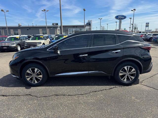 Used 2019 Nissan Murano SV image 2