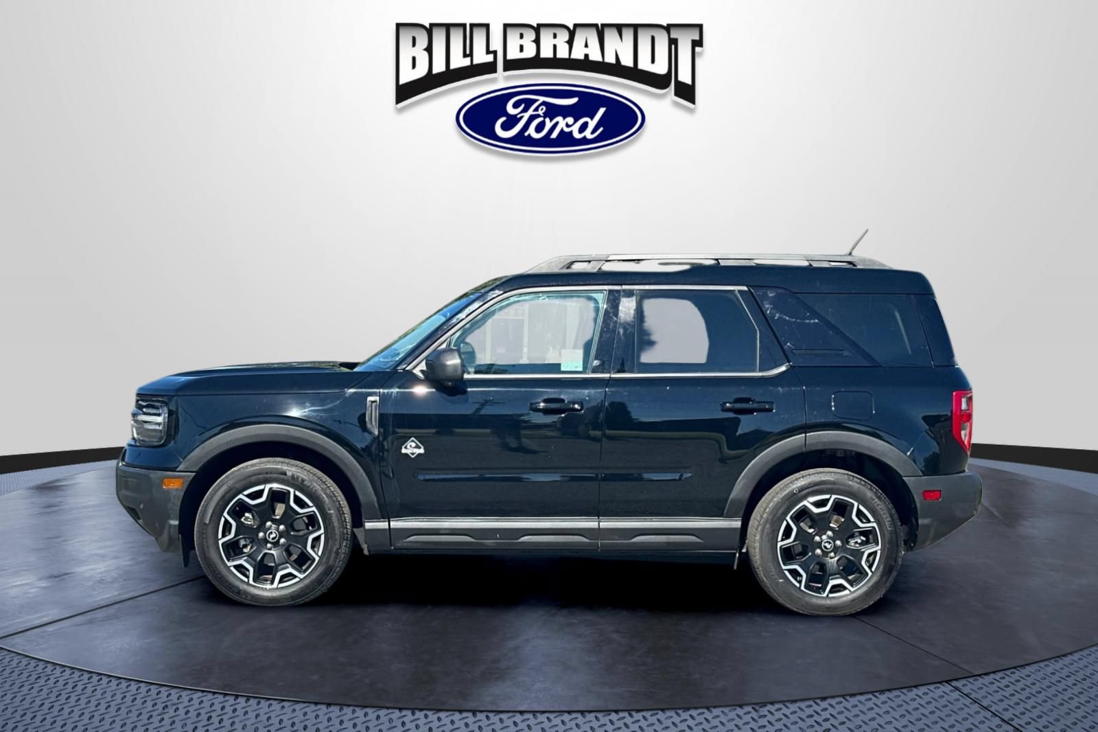 Certified 2025 Ford Bronco Sport Outer Banks w/ Outer Banks Tech Package+ AWD/4WD image 6