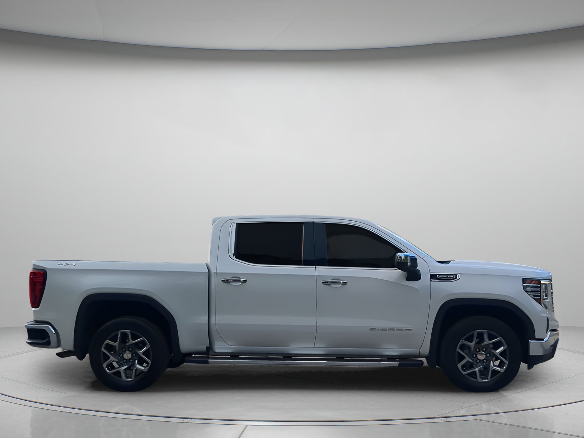 Used 2022 GMC Sierra 1500 SLT w/ SLT Premium Package AWD/4WD image 39