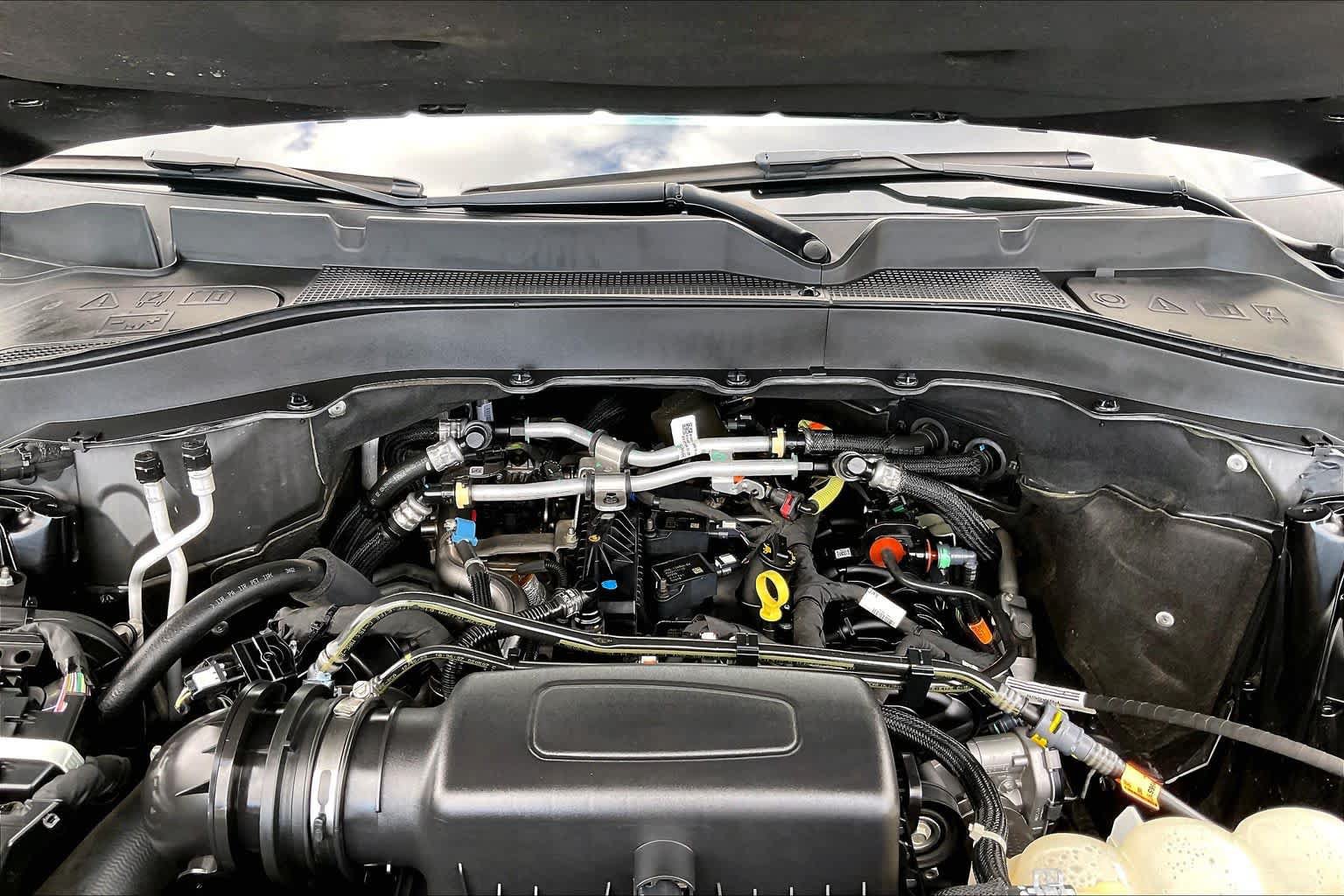Certified 2023 Ford Explorer XLT RWD image 28