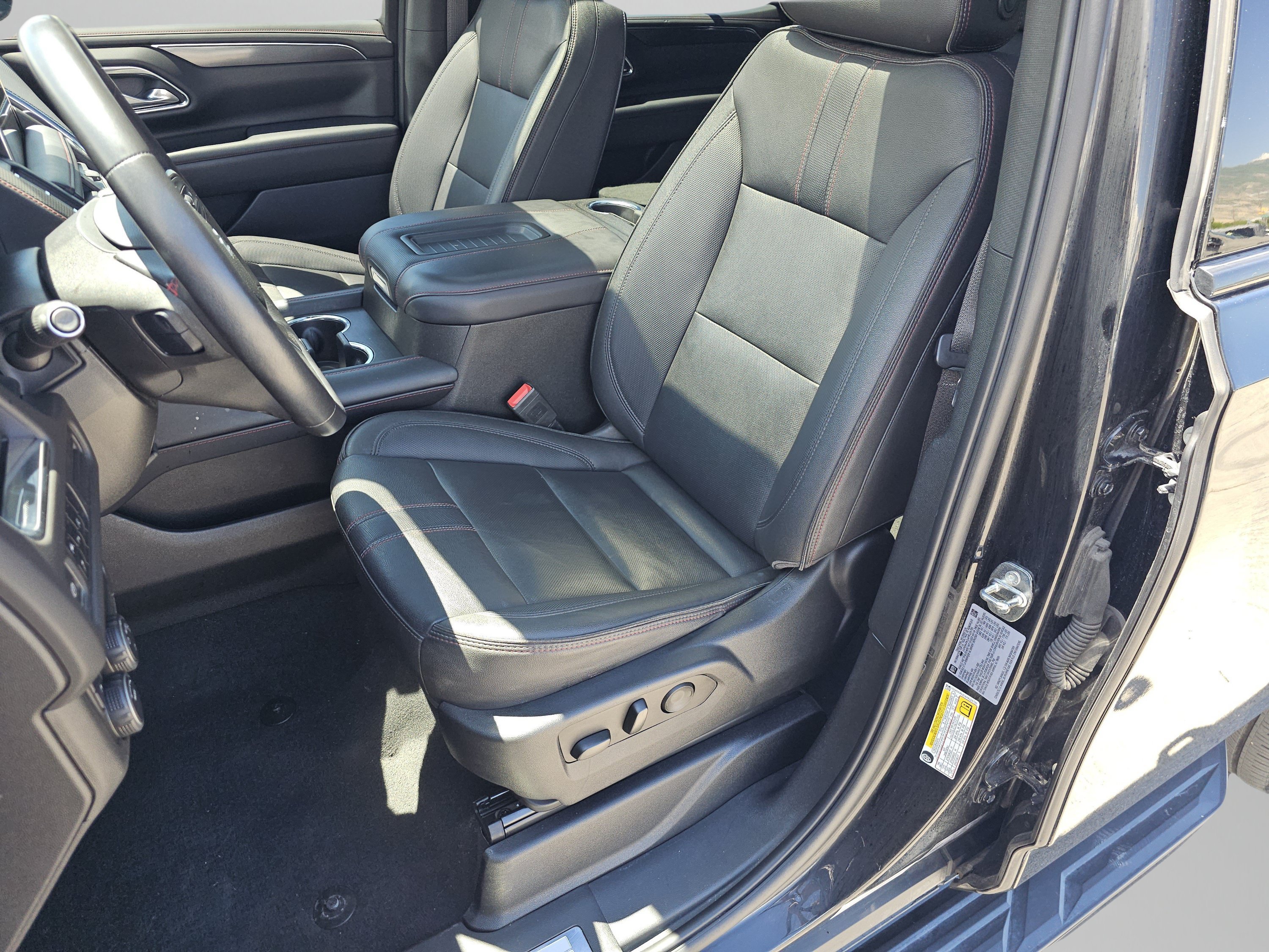 Used 2023 Chevrolet Tahoe RST AWD/4WD image 6