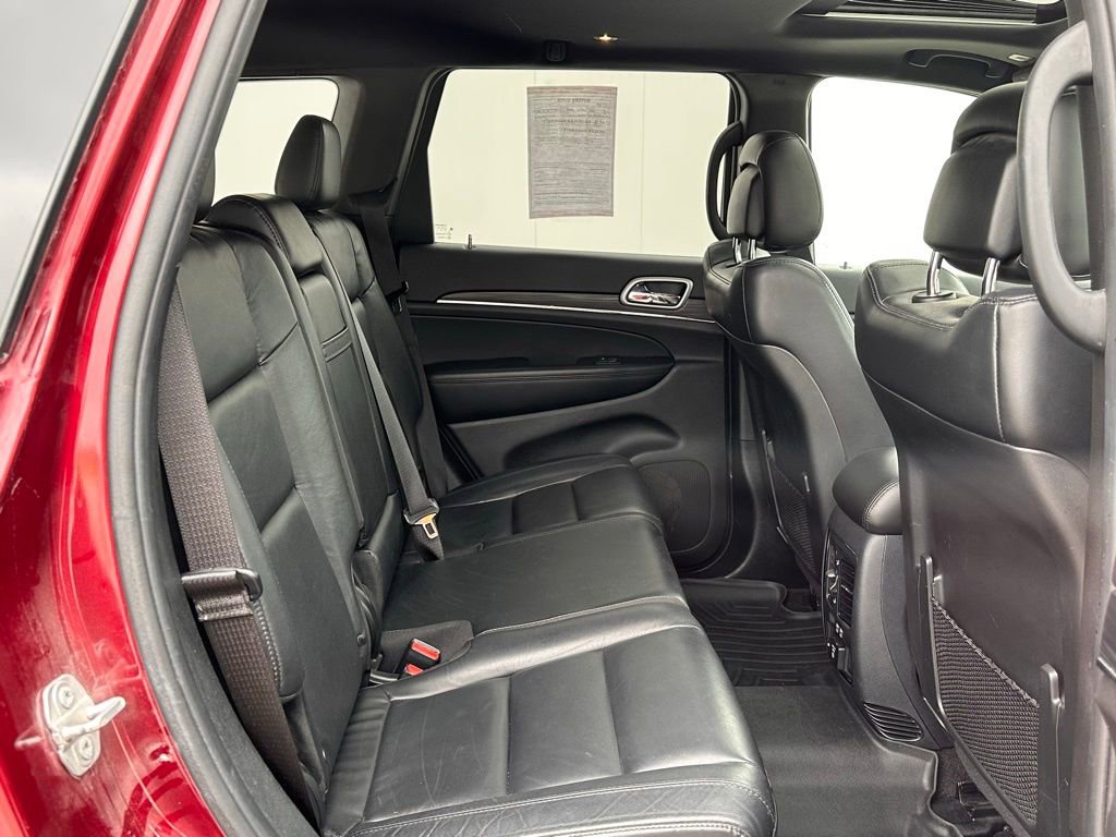 Used 2019 Jeep Grand Cherokee Limited AWD/4WD image 18