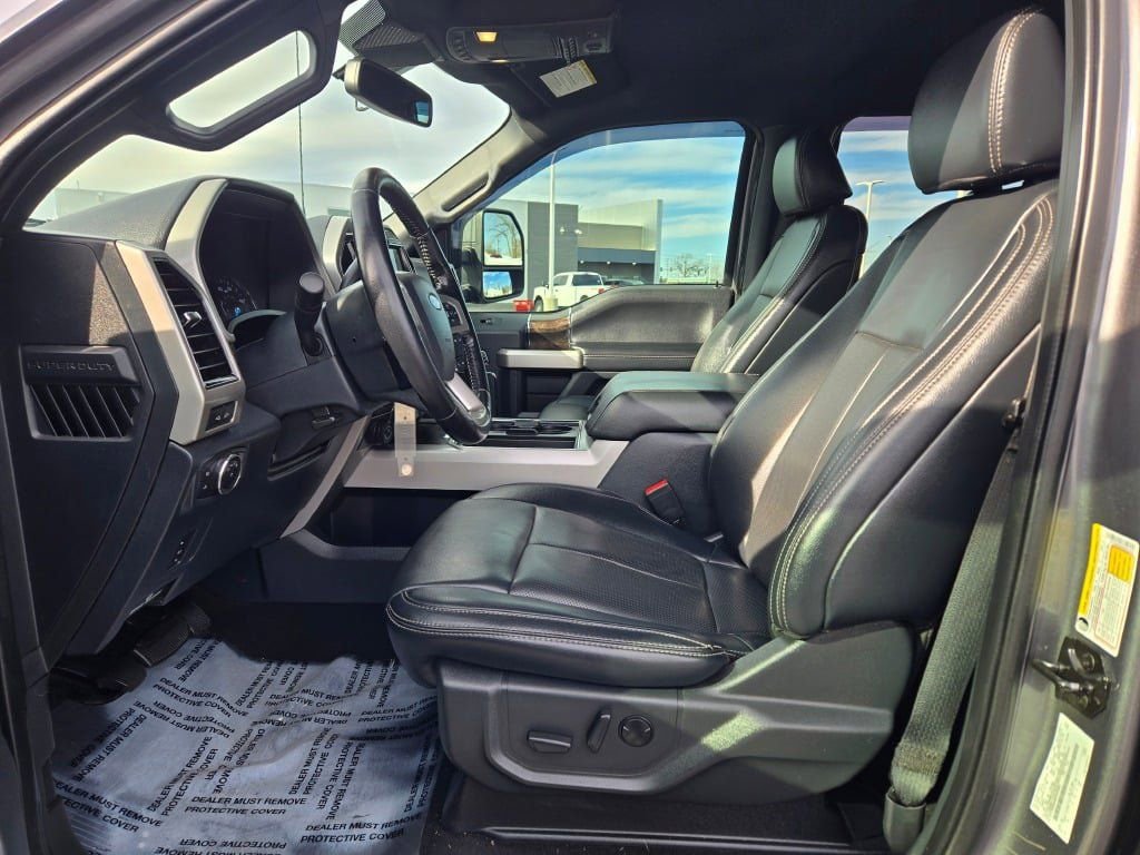 Certified 2022 Ford F250 Lariat w/ Snow Plow Prep Package image 21