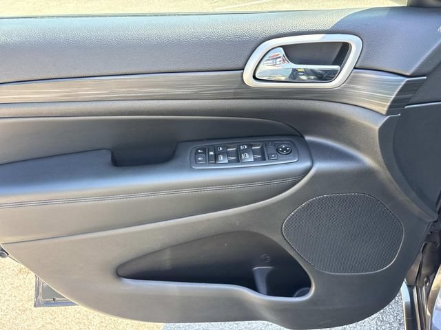 Used 2021 Jeep Grand Cherokee Laredo X RWD image 24