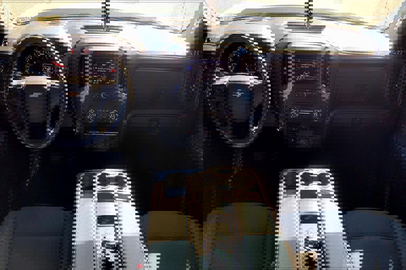 Used 2023 Chevrolet Silverado 1500 Custom image 13