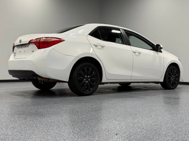 Used 2019 Toyota Corolla LE FWD image 12