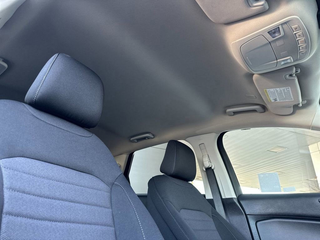 Certified 2024 Ford Edge SE w/ Black Appearance Package AWD/4WD image 16