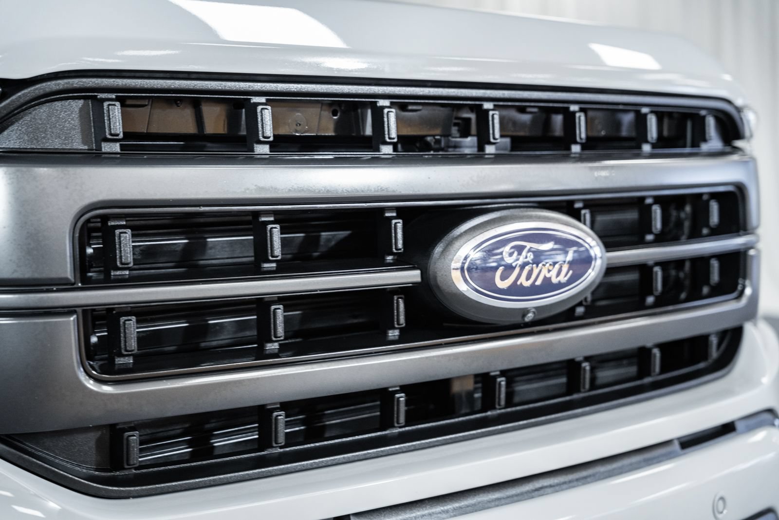 Certified 2023 Ford F150 Lariat w/ Equipment Group 502A High AWD/4WD image 13