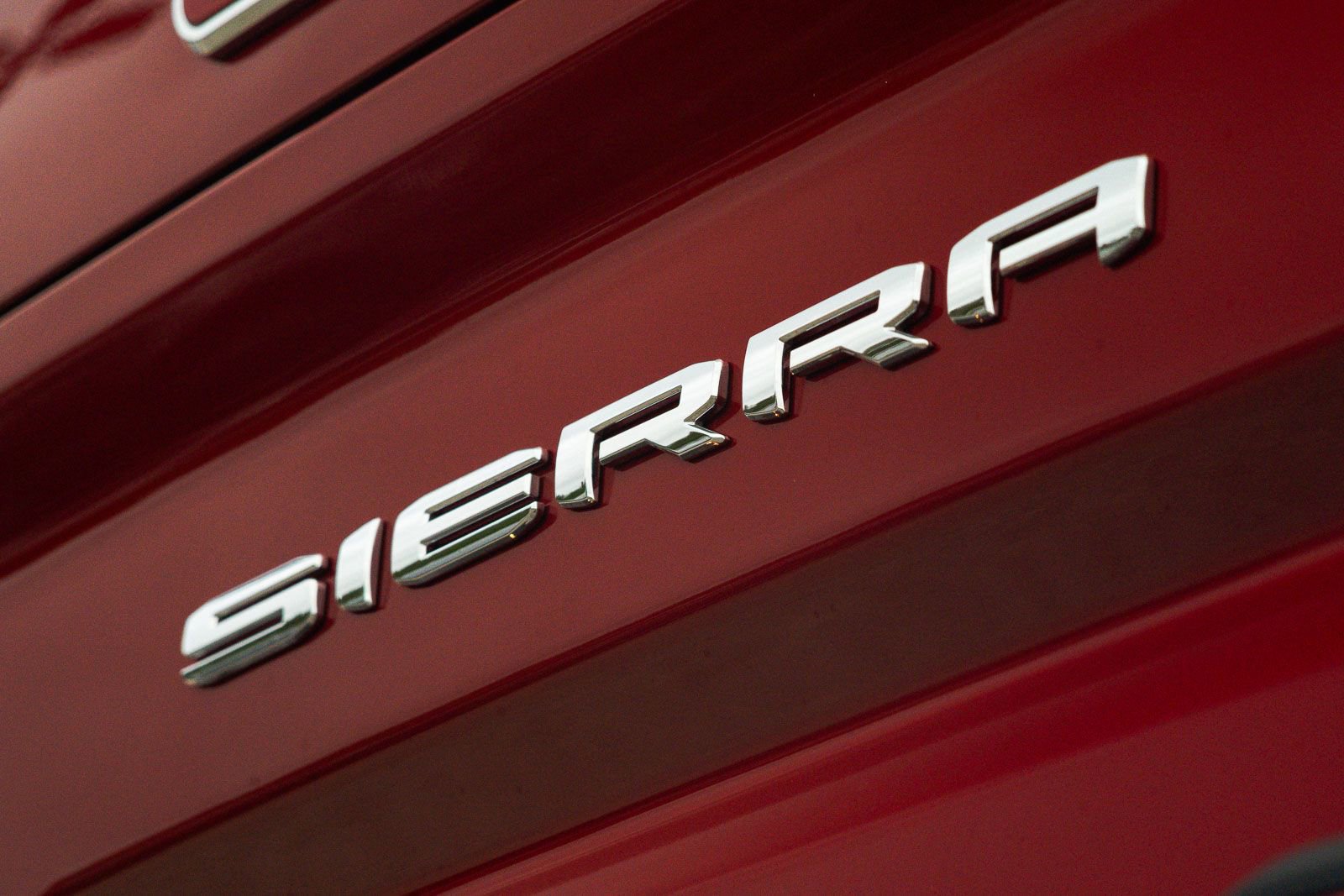Used 2022 GMC Sierra 2500 AT4 w/ AT4 Premium Plus Package AWD/4WD image 7