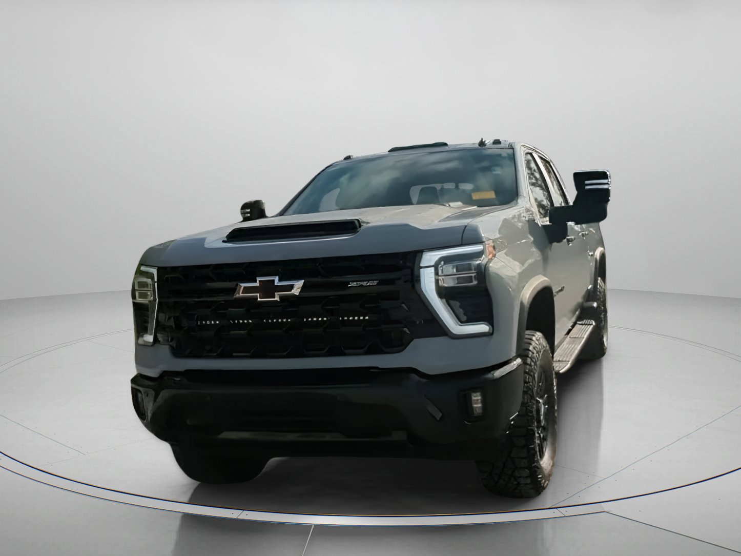 Used 2025 Chevrolet Silverado 2500 ZR2 image 2