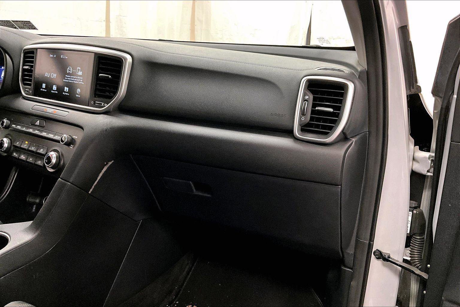 Used 2021 Kia Sportage LX image 15