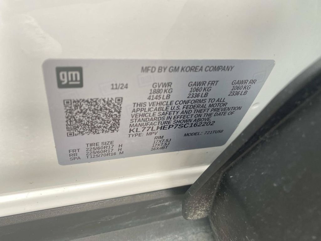 Used 2025 Chevrolet Trax LT FWD image 21