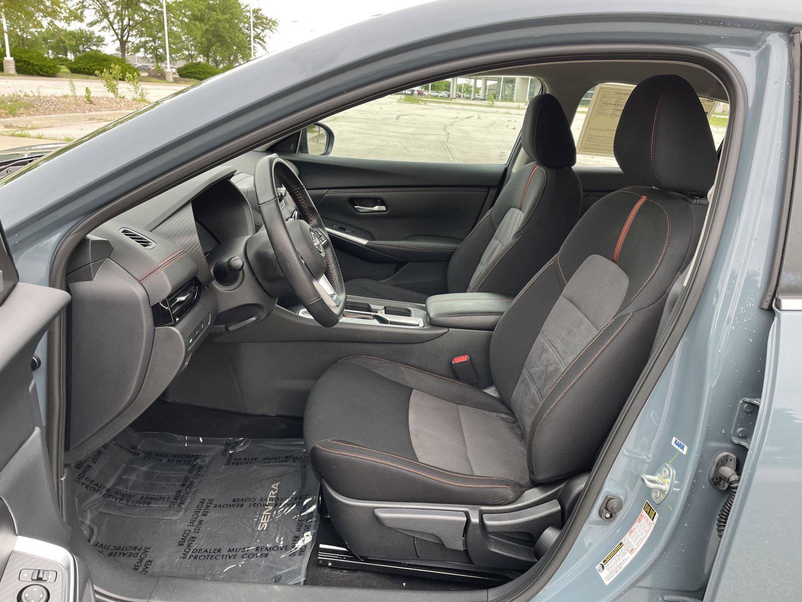Used 2024 Nissan Sentra SR FWD image 17