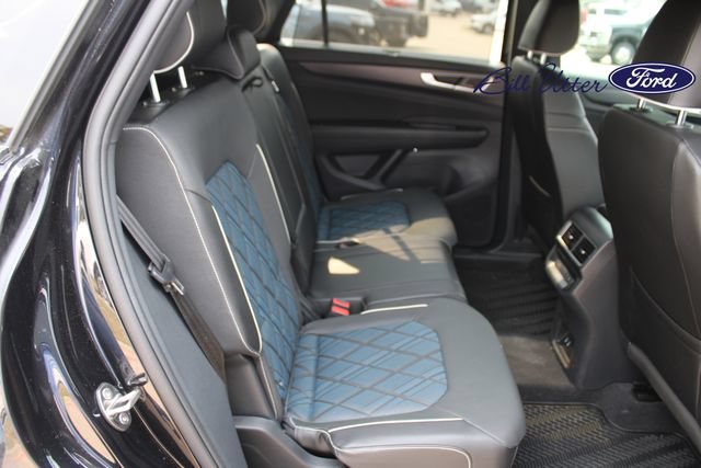 Used 2024 Volkswagen Atlas Cross Sport SEL Premium R-Line AWD/4WD image 13
