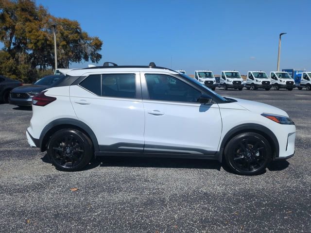 Used 2021 Nissan Kicks SR w/ SR Premium Package image 4