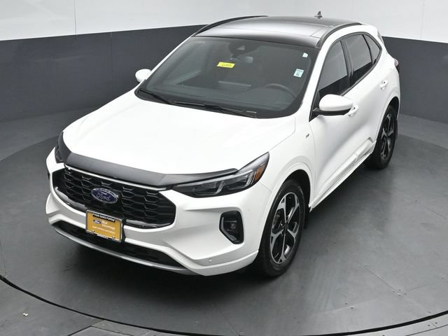 Certified 2023 Ford Escape ST-Line Elite w/ Class II Trailer Tow Package AWD/4WD image 48