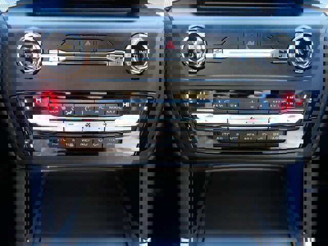 Certified 2020 Ford Explorer XLT w/ Equipment Group 202A image 28