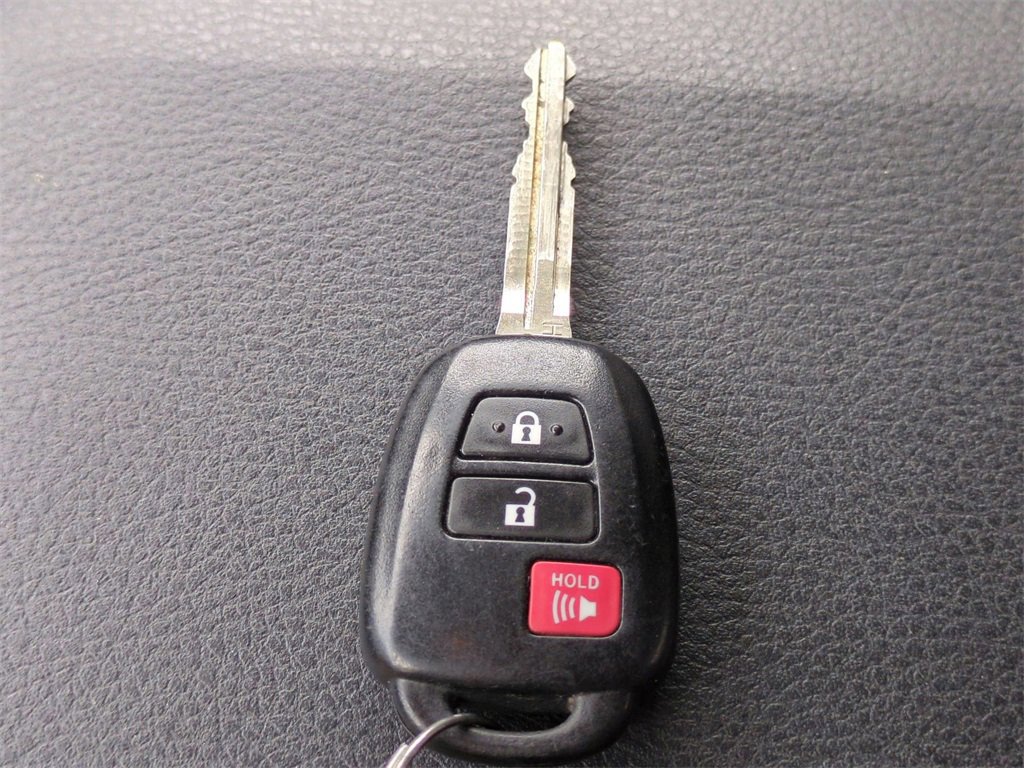 Used 2022 Toyota Tacoma SR5 image 26