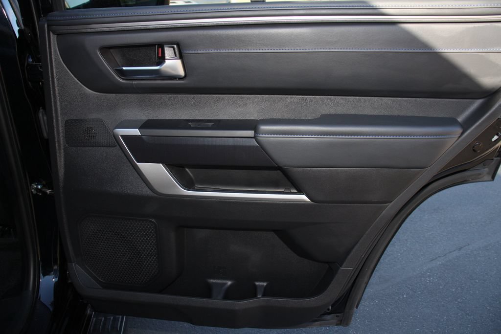 Used 2024 Toyota Sequoia Platinum AWD/4WD image 27