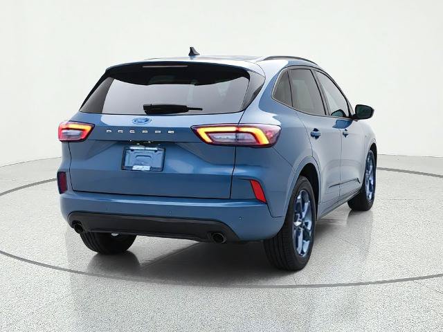 Certified 2023 Ford Escape ST-Line w/ Tech Pack #1 FWD image 7