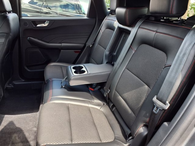 Certified 2023 Ford Escape ST-Line Select w/ Tech Pack #2 AWD/4WD image 9