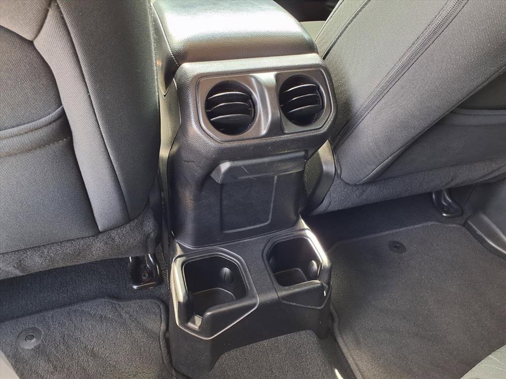 Used 2018 Jeep Wrangler Unlimited Sport image 13