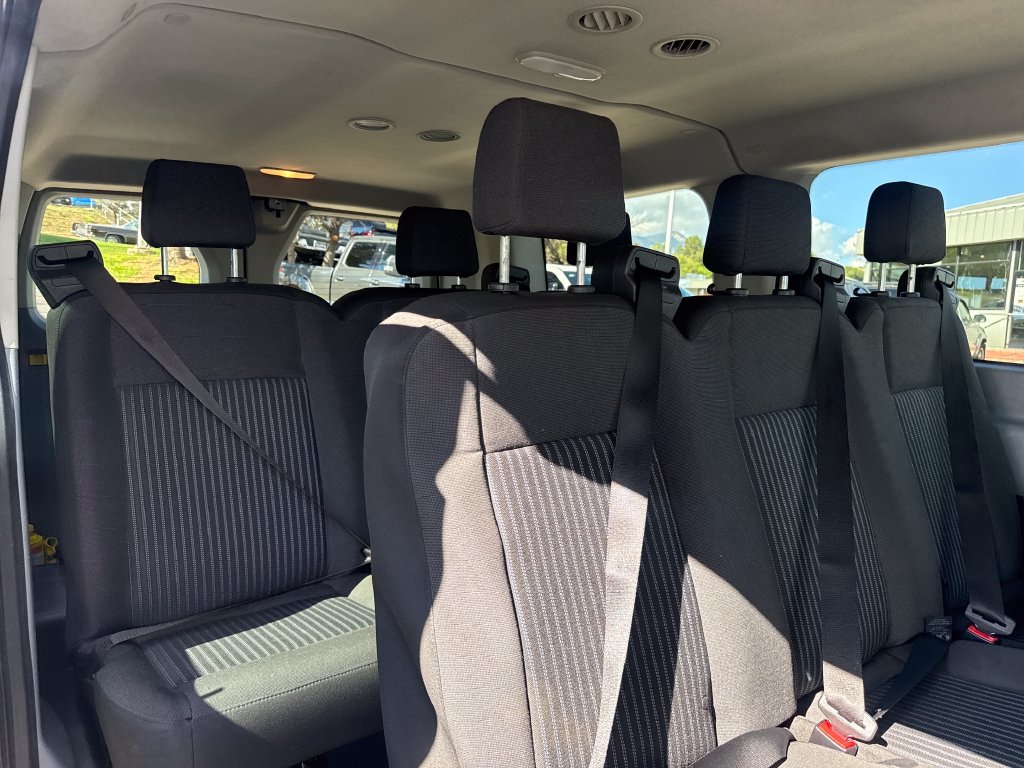 Certified 2018 Ford Transit 150 XL RWD image 23