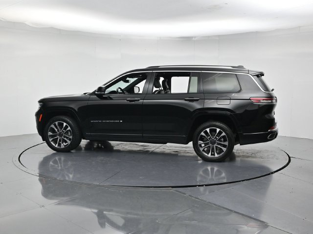 Used 2021 Jeep Grand Cherokee L Overland w/ Luxury Tech Group IV AWD/4WD image 7
