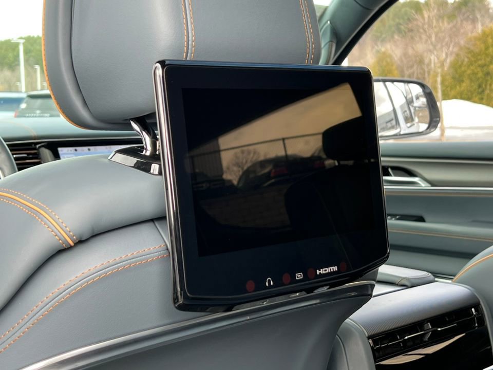 Used 2023 Jeep Grand Wagoneer Series III w/ Rear Seat Video Group 1 image 42