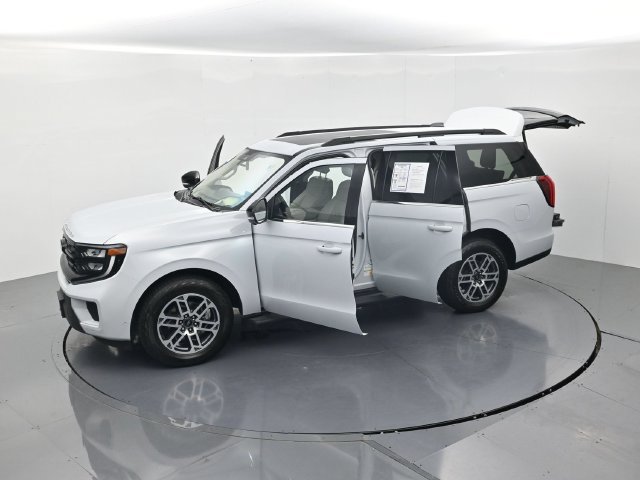 Certified 2025 Ford Expedition Active AWD/4WD image 52