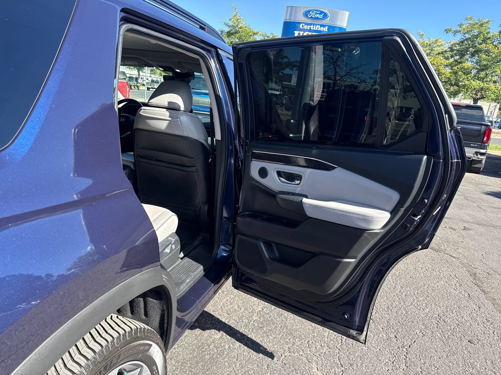 Used 2024 Honda Pilot Elite image 24